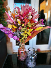 Load image into Gallery viewer, Michelle - hand tied bouquet