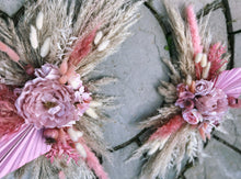 Load image into Gallery viewer, Double Dried & Artificial Flower Spread