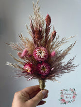 Load image into Gallery viewer, Dried flower cake topper