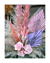 Load image into Gallery viewer, Pampas bouquet vase displays