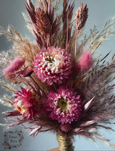 Load image into Gallery viewer, Dried flower cake topper