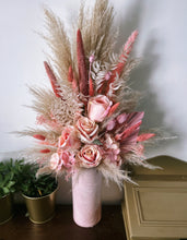 Load image into Gallery viewer, XL Pampas bouquet vase displays