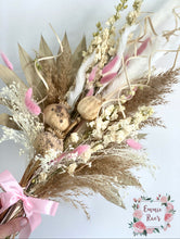 Load image into Gallery viewer, Nicole - hand tied bouquet