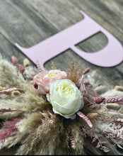 Load image into Gallery viewer, Double Dried & Artificial Flower Spread