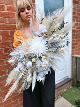 Load image into Gallery viewer, Flower Swags