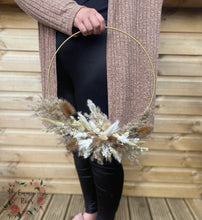 Load image into Gallery viewer, Dried Flower Hoops