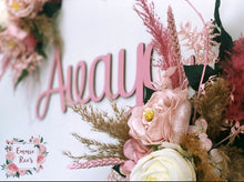 Load image into Gallery viewer, Double Dried & Artificial Flower Spread