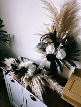 Load image into Gallery viewer, Flower Swags