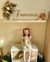 Load image into Gallery viewer, Single Dried & Artificial Flower Spread