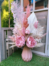 Load image into Gallery viewer, Pampas bouquet vase displays