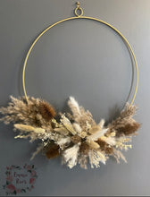Load image into Gallery viewer, Dried Flower Hoops