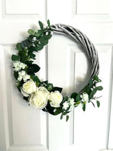Load image into Gallery viewer, Door wreaths