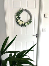 Load image into Gallery viewer, Door wreaths