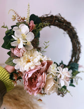 Load image into Gallery viewer, Door wreaths