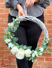 Load image into Gallery viewer, Door wreaths