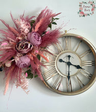 Load image into Gallery viewer, Single Dried & Artificial Flower Spread