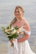 Load image into Gallery viewer, Wedding bouquets