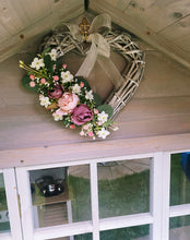 Load image into Gallery viewer, Door wreaths