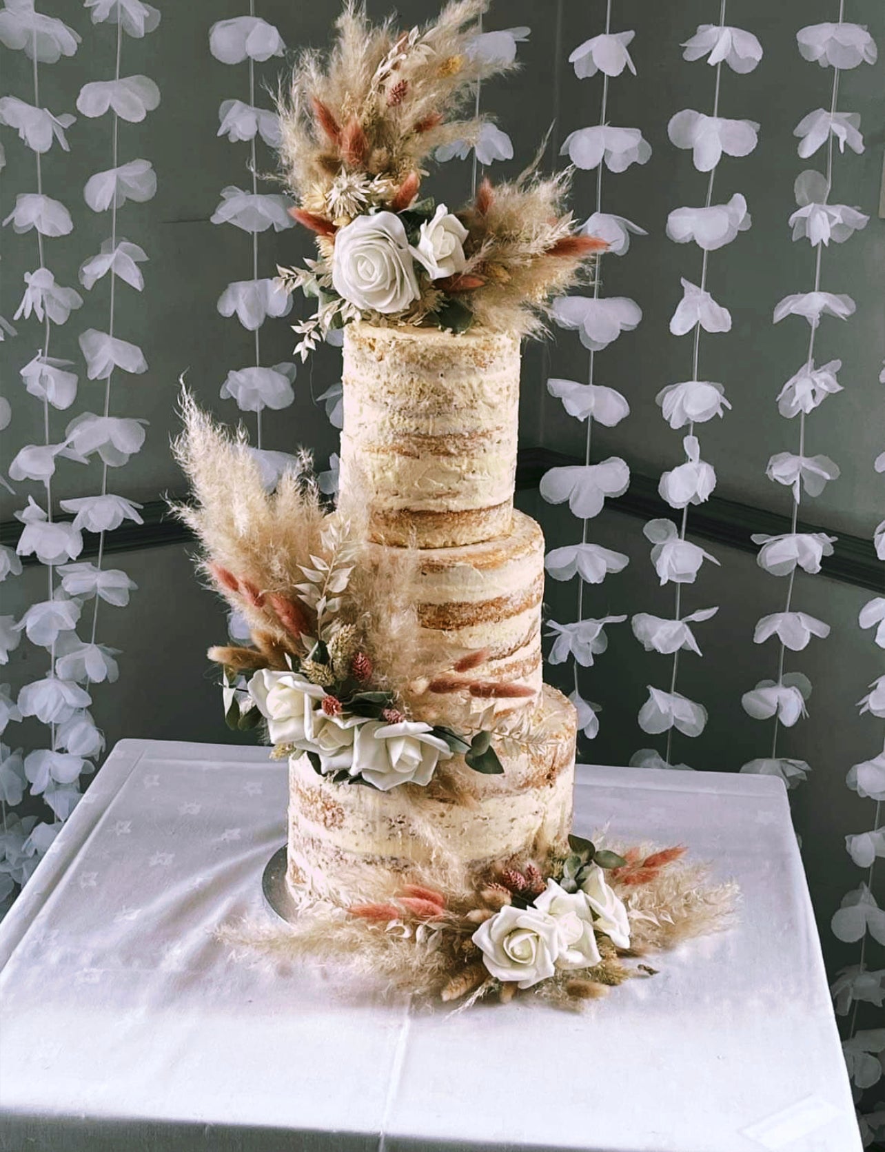 Dried flower cake topper – Emmieraes